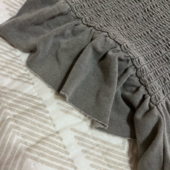 Beautiful Blouse! - Picture 2 of 6